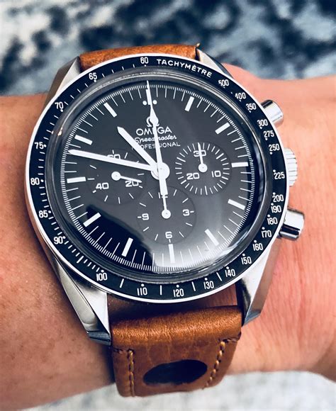 omega speedmaster professiona